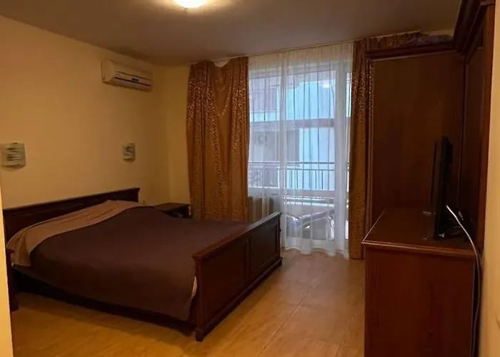 Sveti Vlas, Paradise Dreams