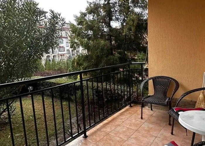 Sveti Vlas, Paradise Dreams